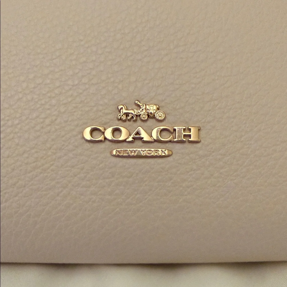 🌸 Coach‎ NWT Chalk Pebbled Leather Slim Crossbody Bag with Gold Hardware